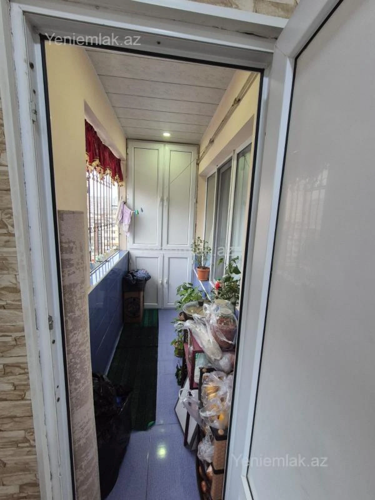 Satılır 3 otaqlı köhnə tikili 70 m²