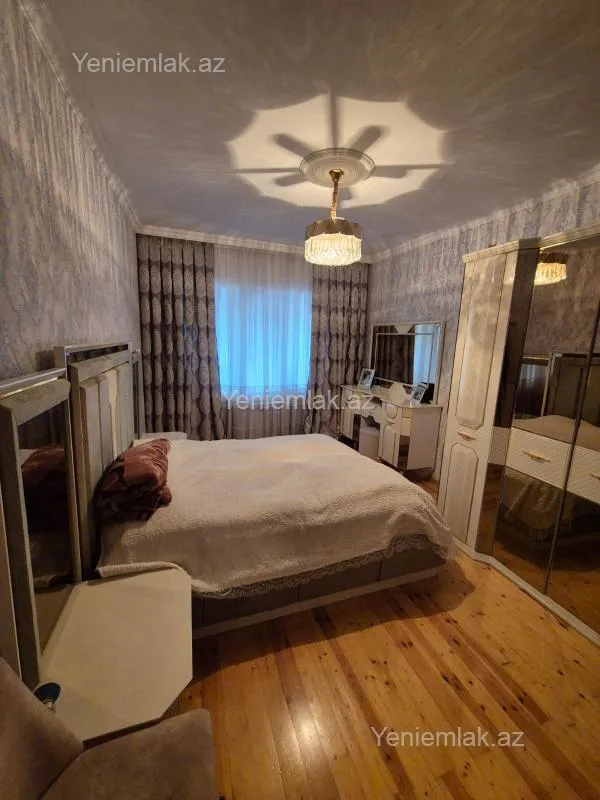 Satılır 3 otaqlı köhnə tikili 70 m²