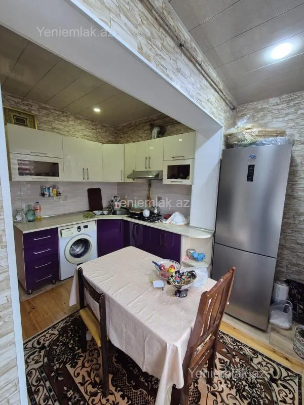Satılır 3 otaqlı köhnə tikili 70 m²