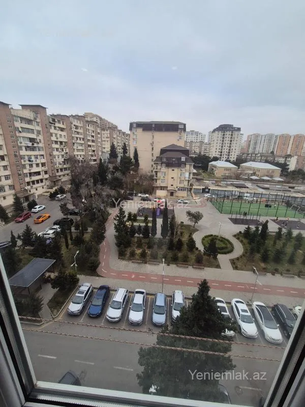 Satılır 3 otaqlı köhnə tikili 70 m²