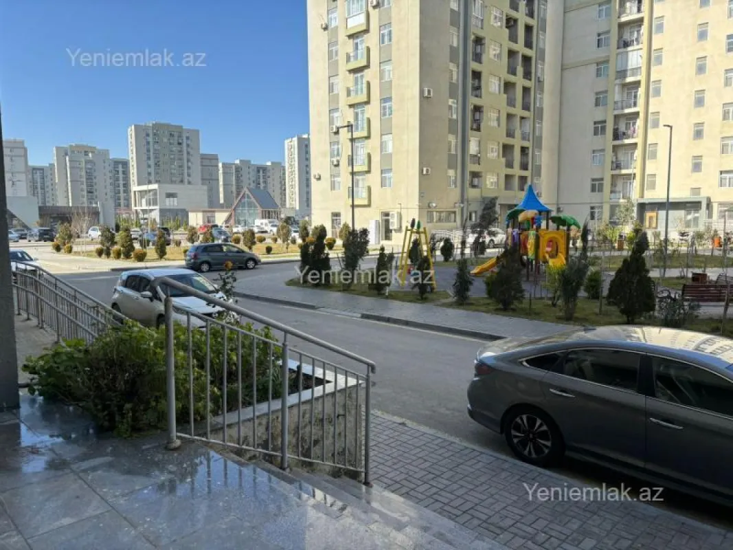 Satılır 2 otaqlı yeni tikili 60 m²