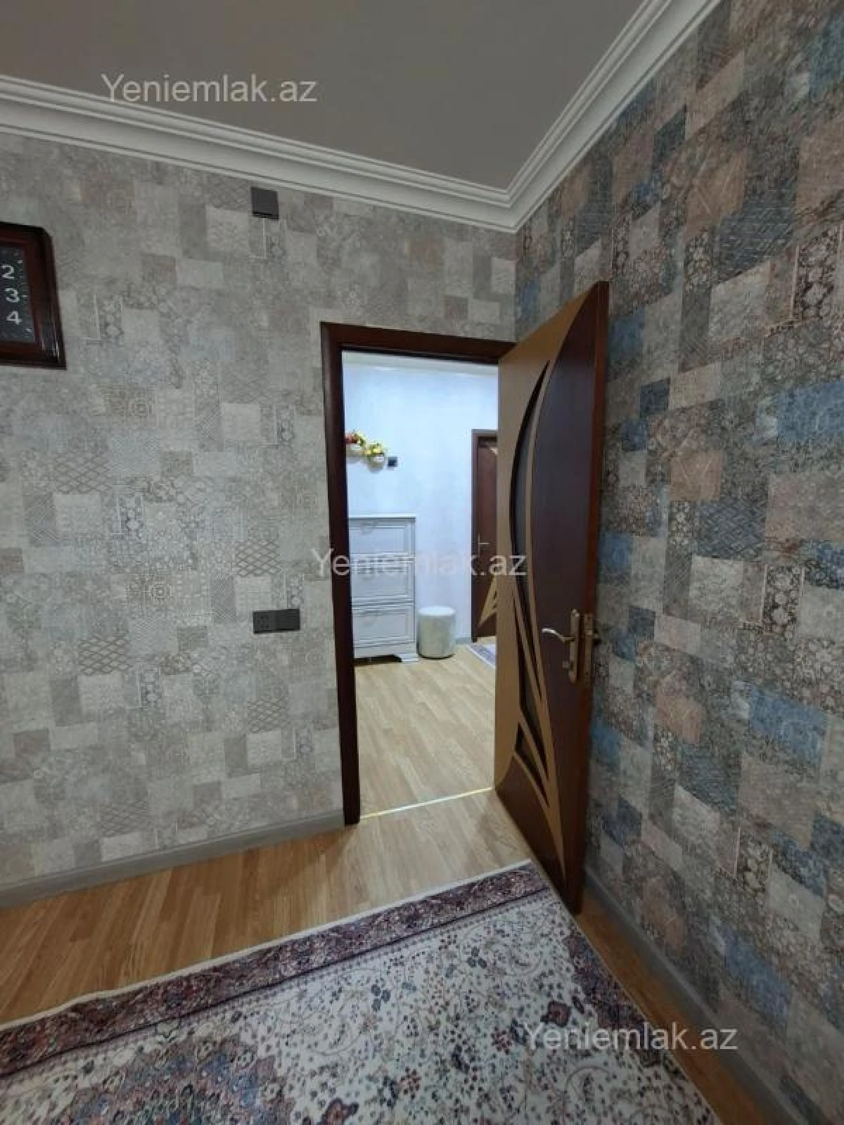 Satılır 2 otaqlı köhnə tikili 55 m²