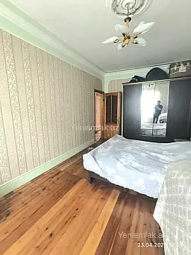 Satılır 3 otaqlı köhnə tikili 80 m²