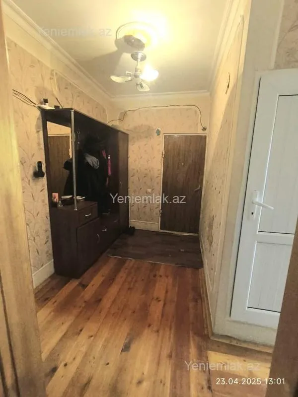 Satılır 3 otaqlı köhnə tikili 80 m²