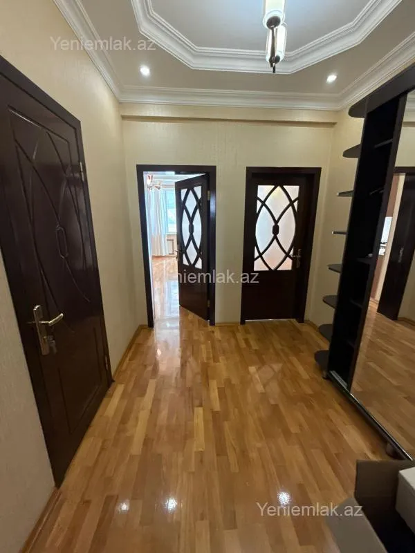 Satılır 2 otaqlı yeni tikili 60 m²