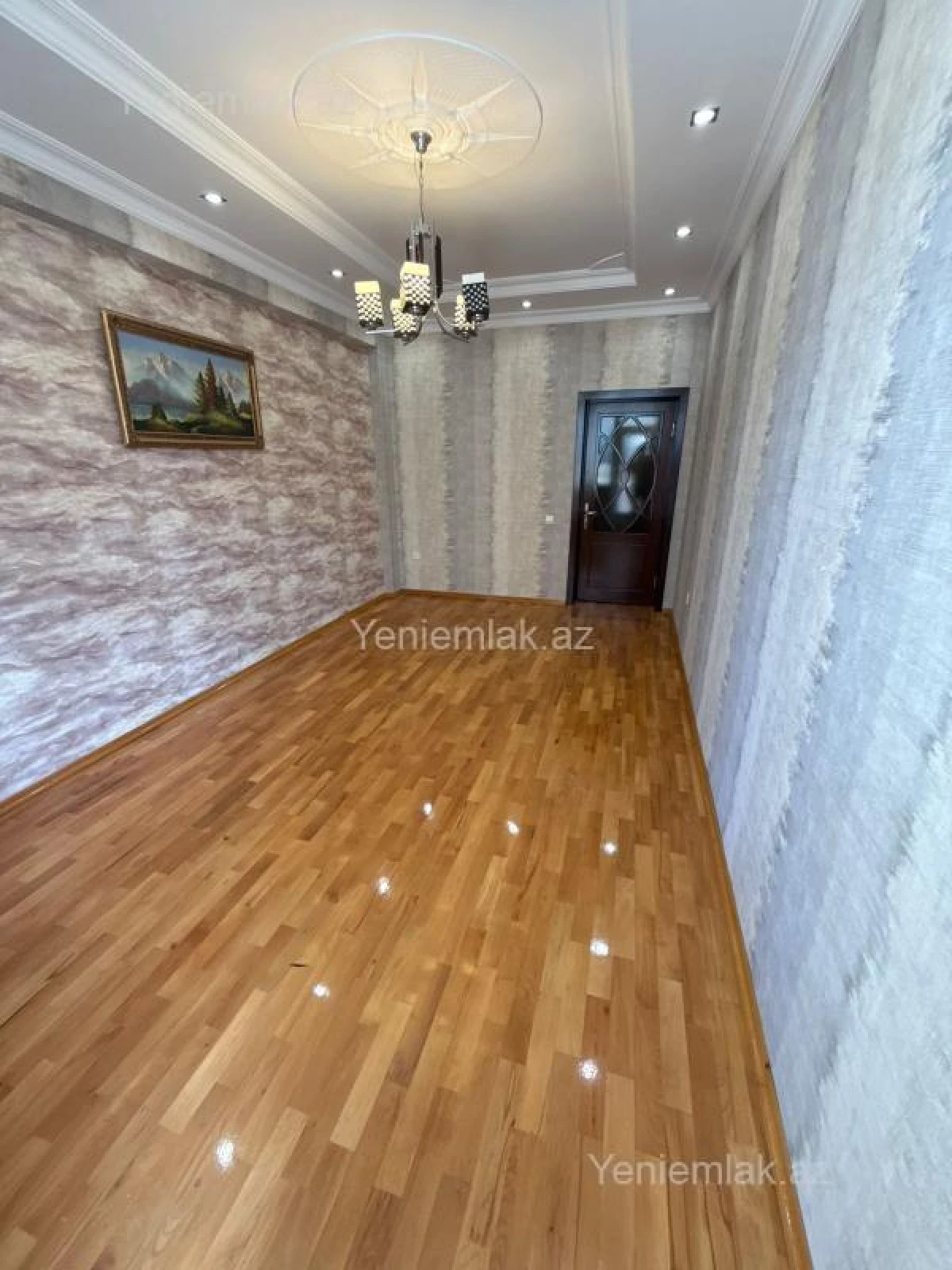 Satılır 2 otaqlı yeni tikili 60 m²