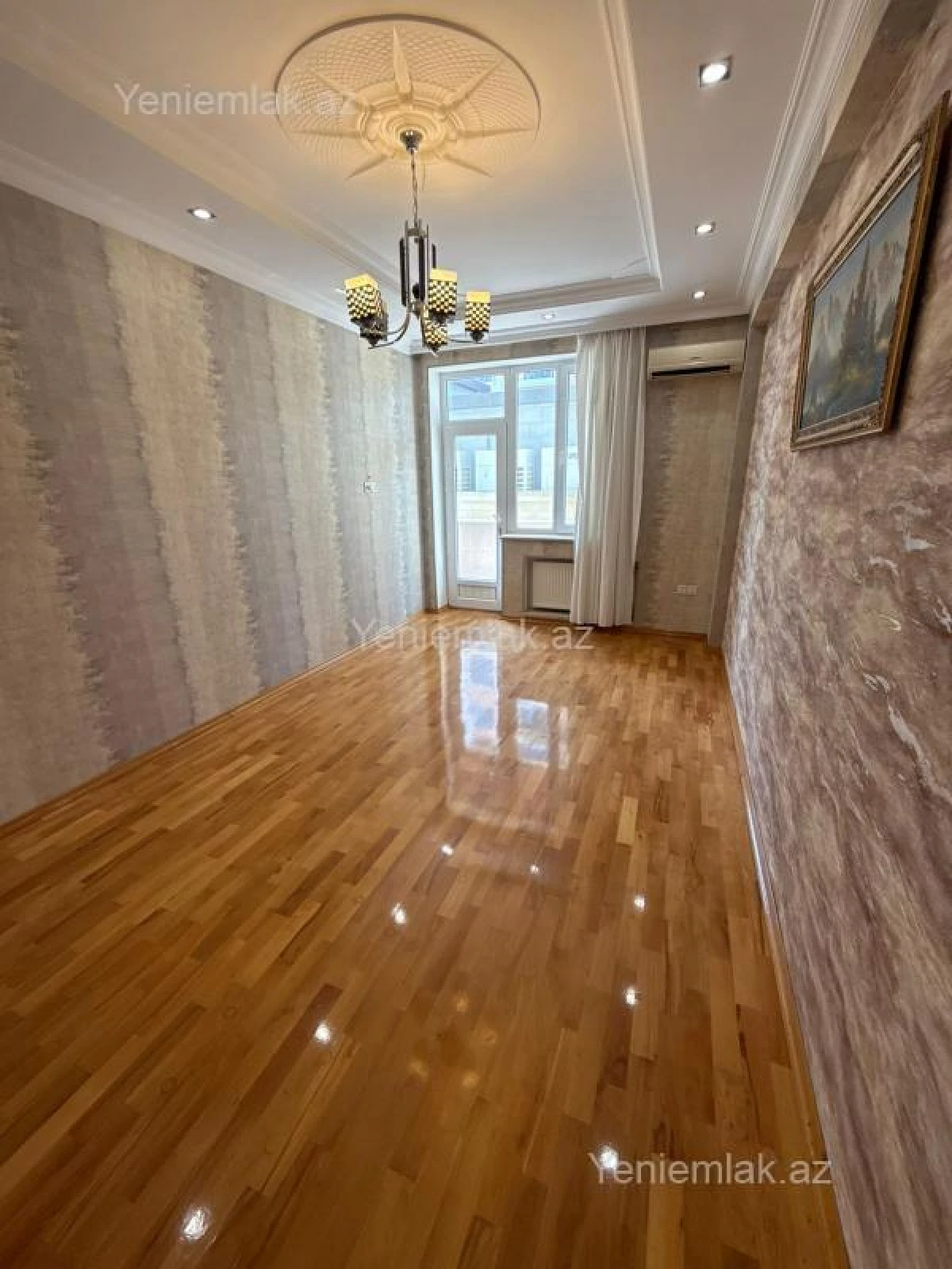 Satılır 2 otaqlı yeni tikili 60 m²