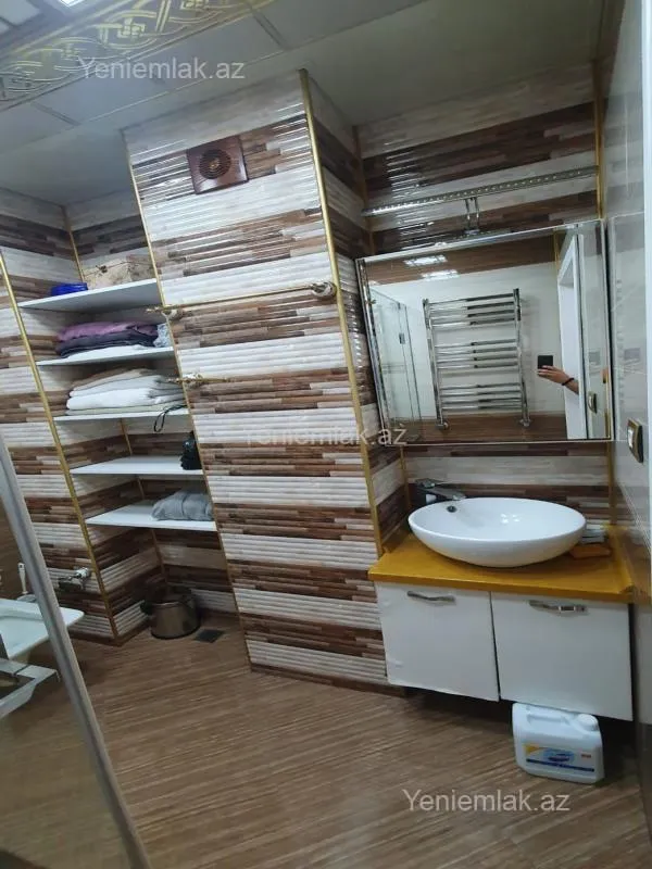 Satılır 3 otaqlı yeni tikili 105 m²