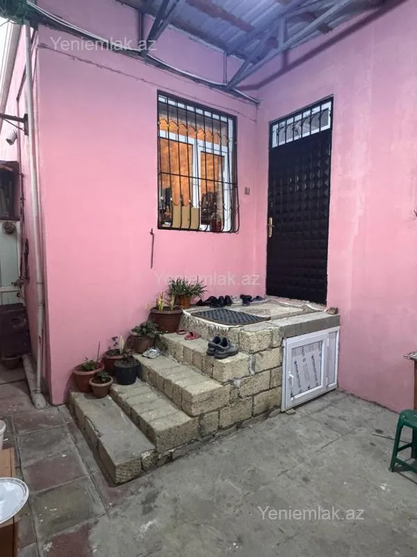 Satılır 5 otaqlı həyət evi 130 m²
