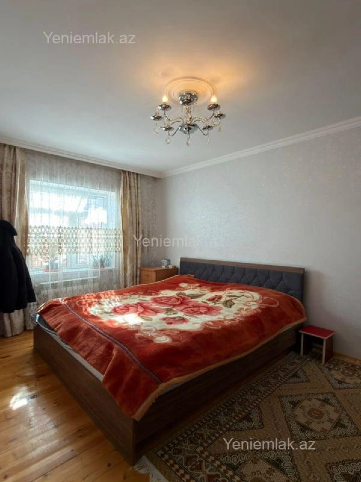 Satılır 5 otaqlı həyət evi 130 m²