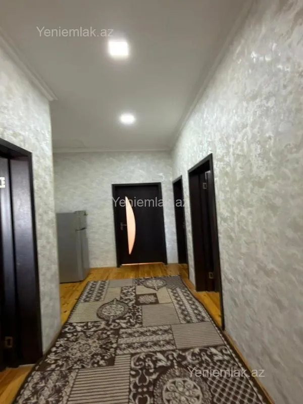 Satılır 5 otaqlı həyət evi 130 m²