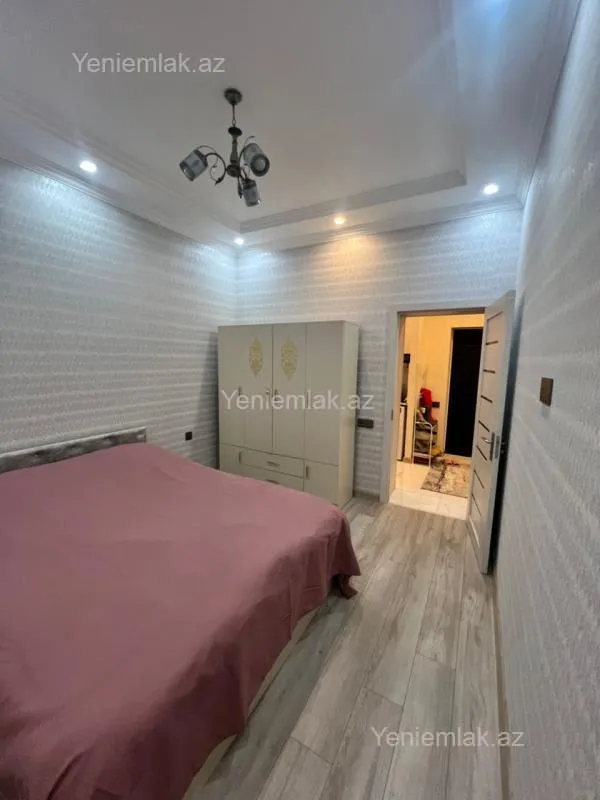 Satılır 3 otaqlı yeni tikili 65 m²