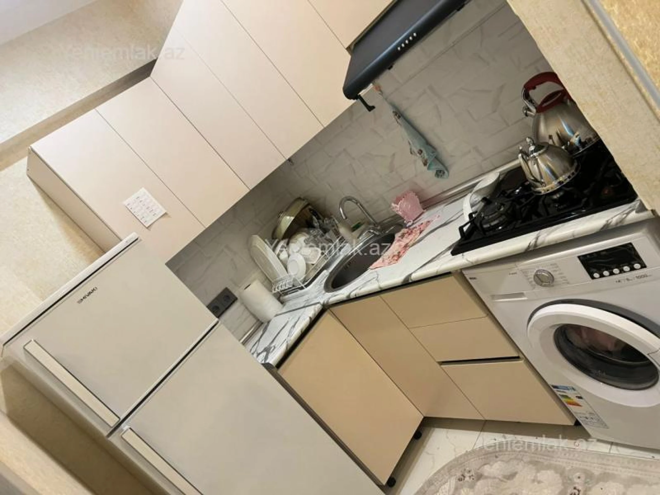 Satılır 3 otaqlı yeni tikili 65 m²