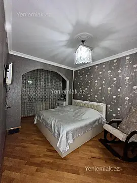 Satılır 3 otaqlı köhnə tikili 80 m²
