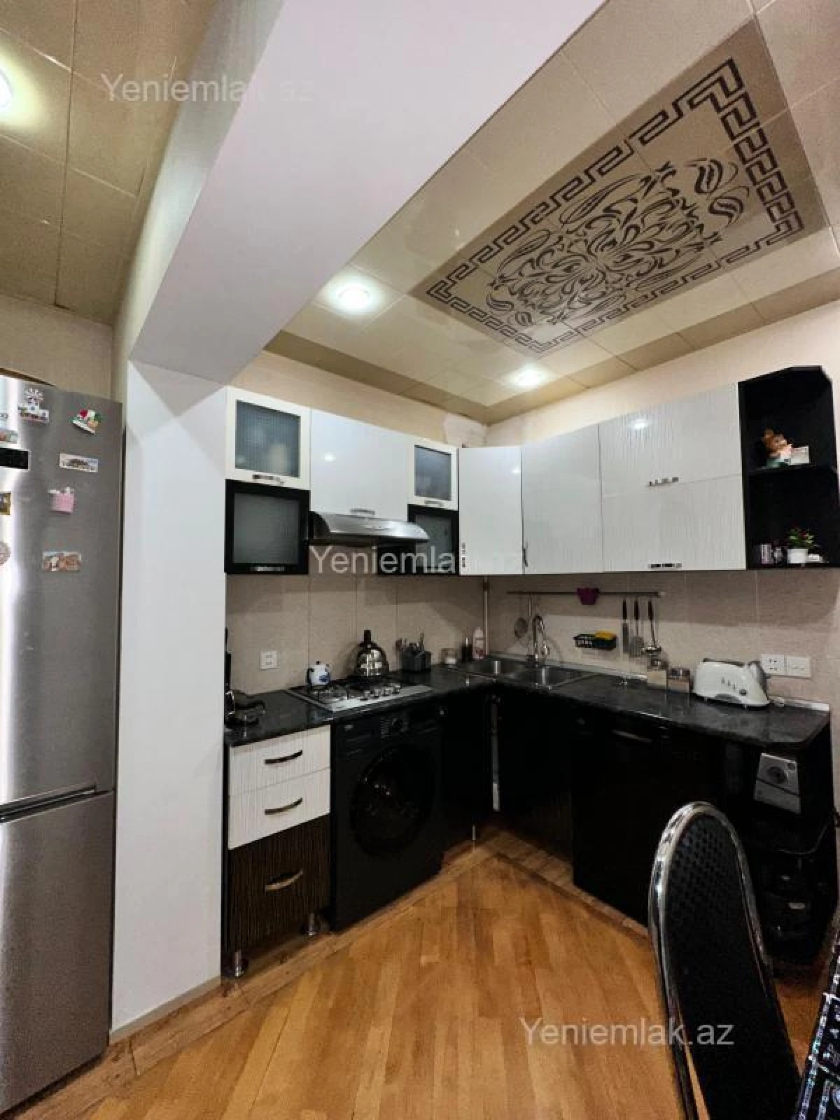 Satılır 3 otaqlı köhnə tikili 80 m²