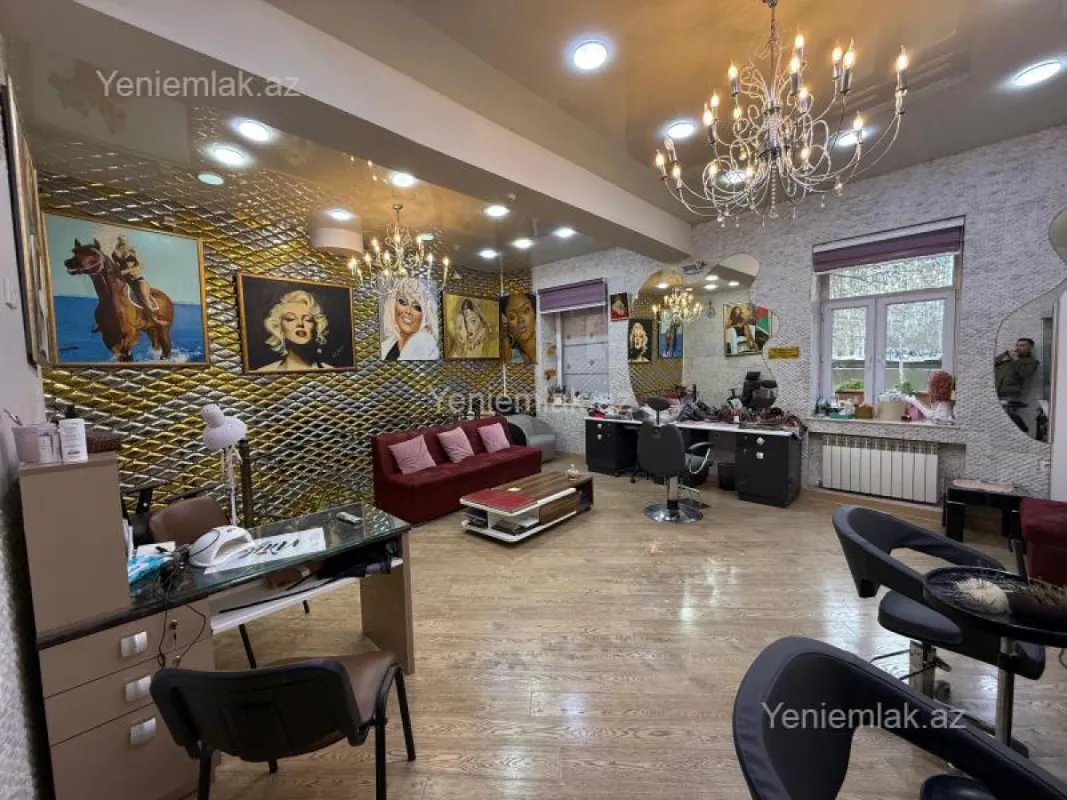 Satılır 4 otaqlı obyekt 130 m²