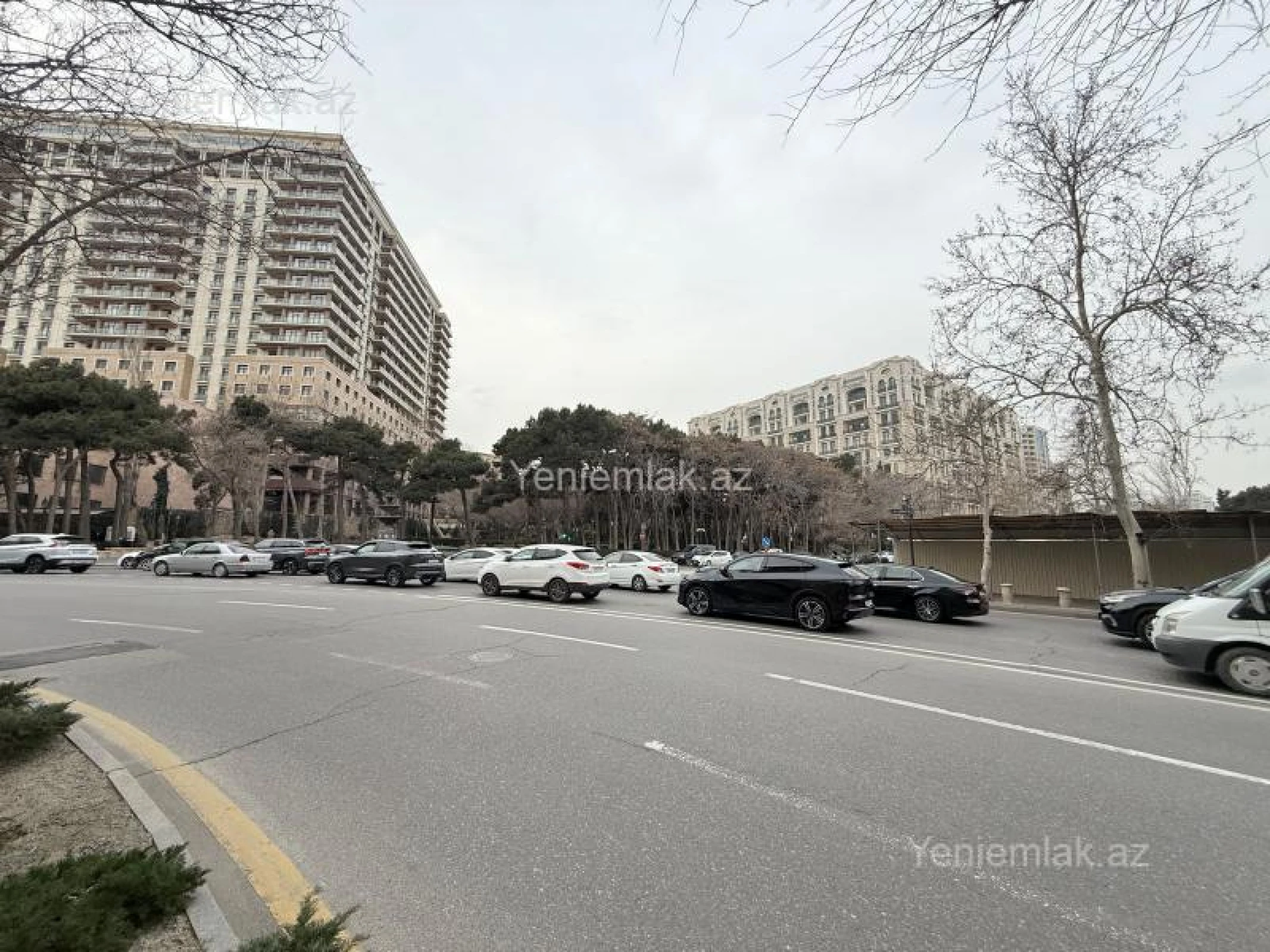 Satılır 4 otaqlı obyekt 130 m²