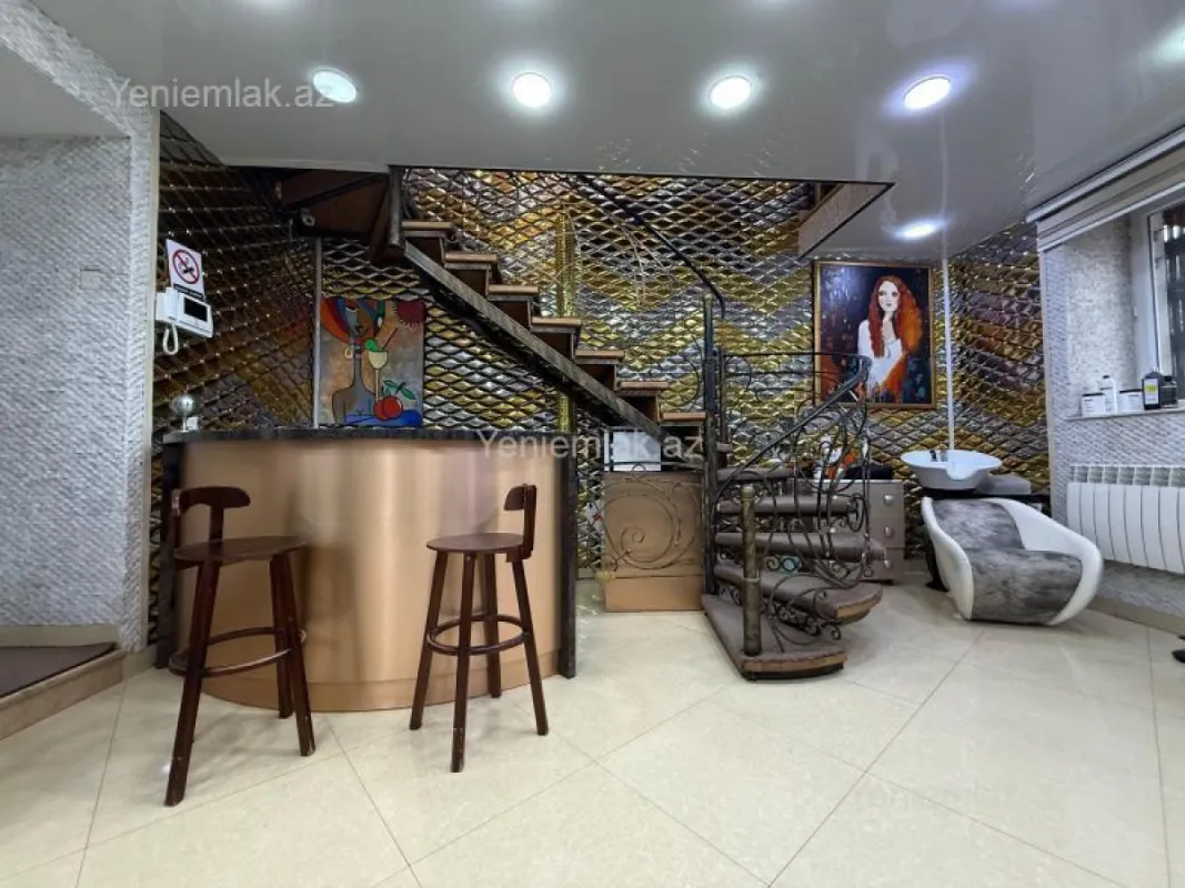 Satılır 4 otaqlı obyekt 130 m²