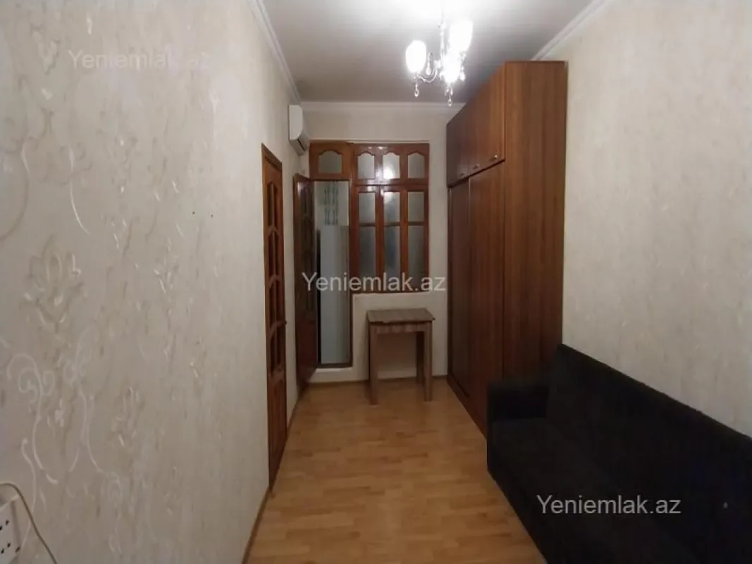 Satılır 2 otaqlı köhnə tikili 45 m²