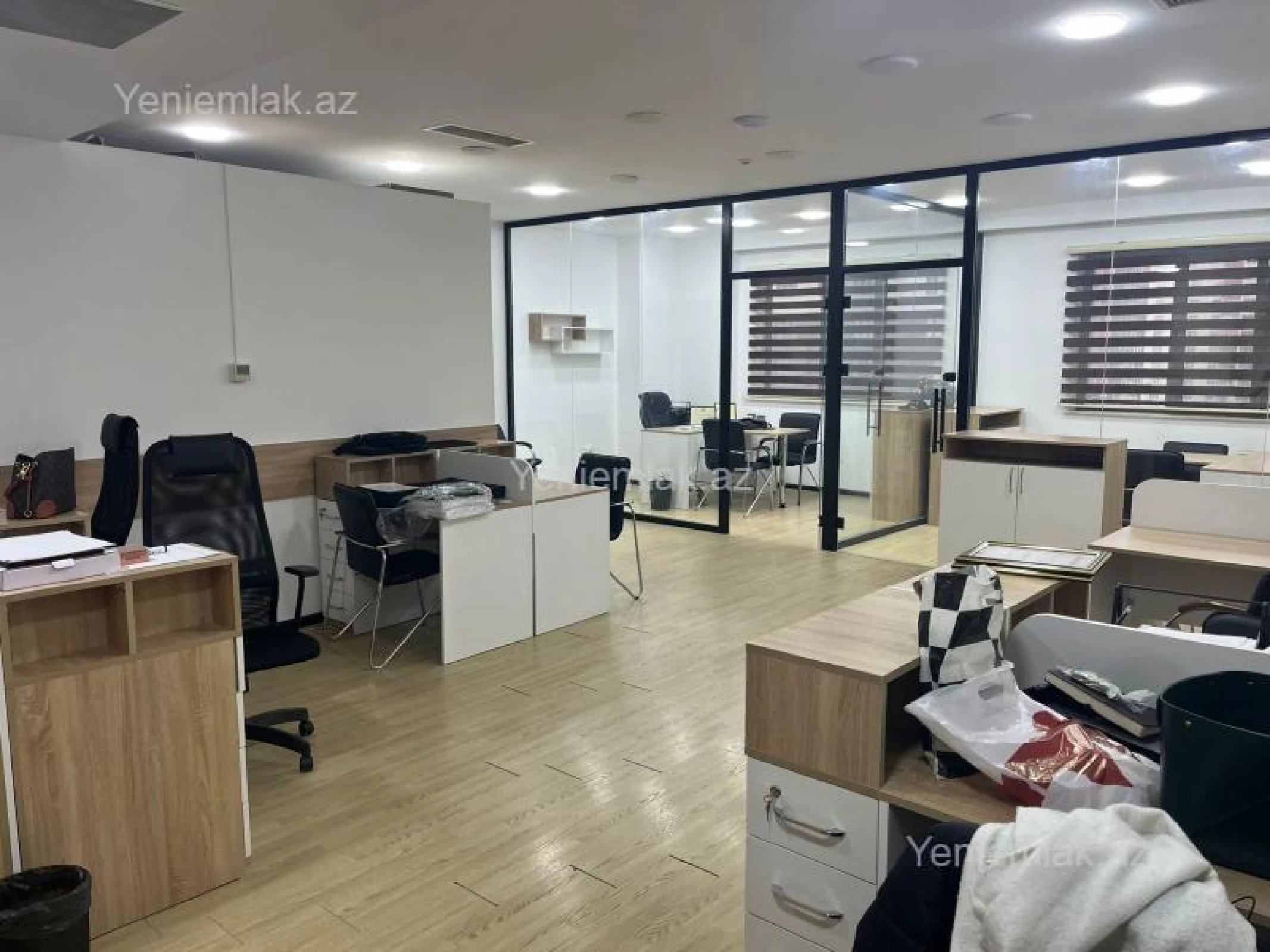 Satılır 10 otaqlı ofis 440.4 m²
