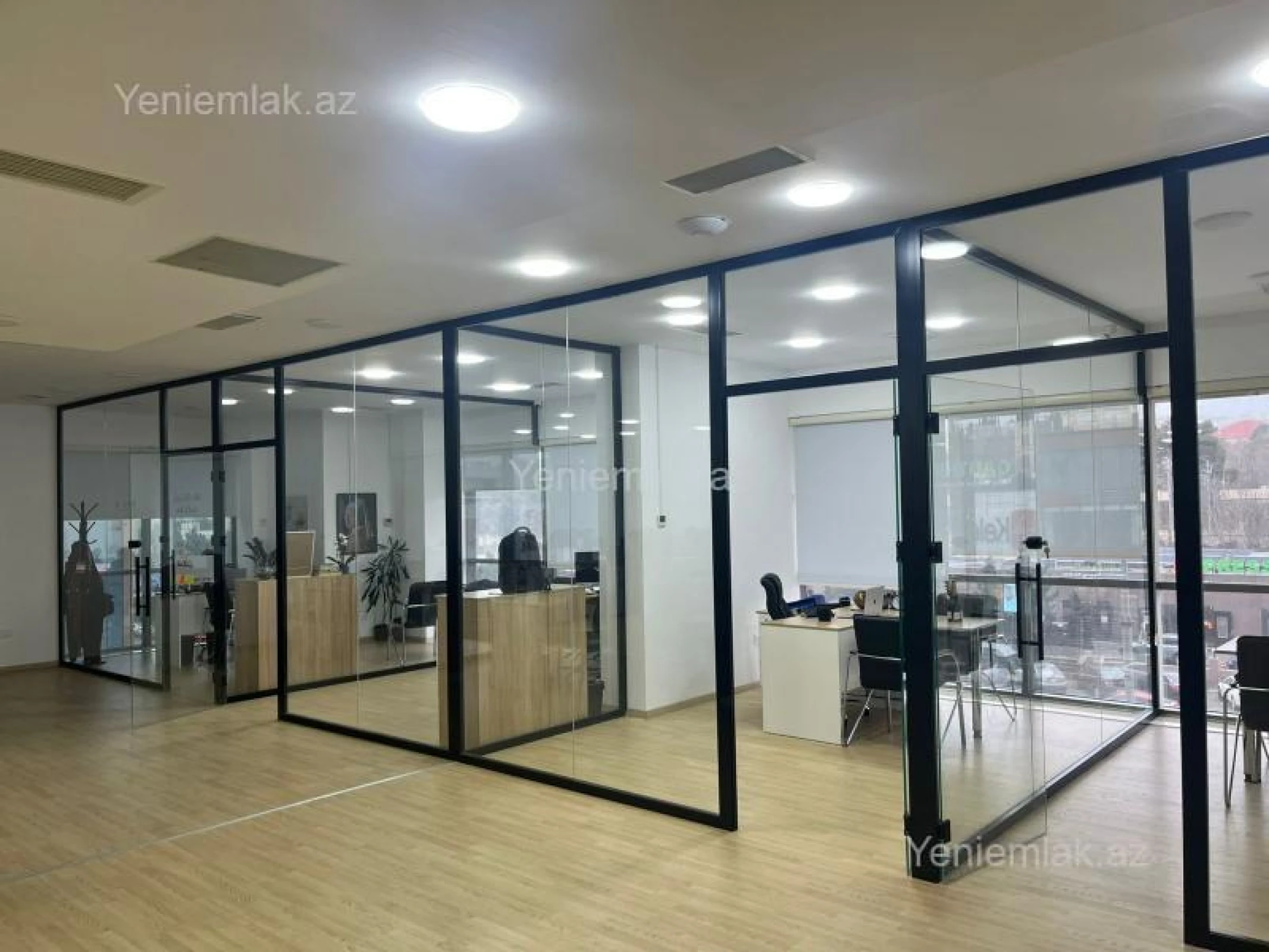 Satılır 10 otaqlı ofis 440.4 m²