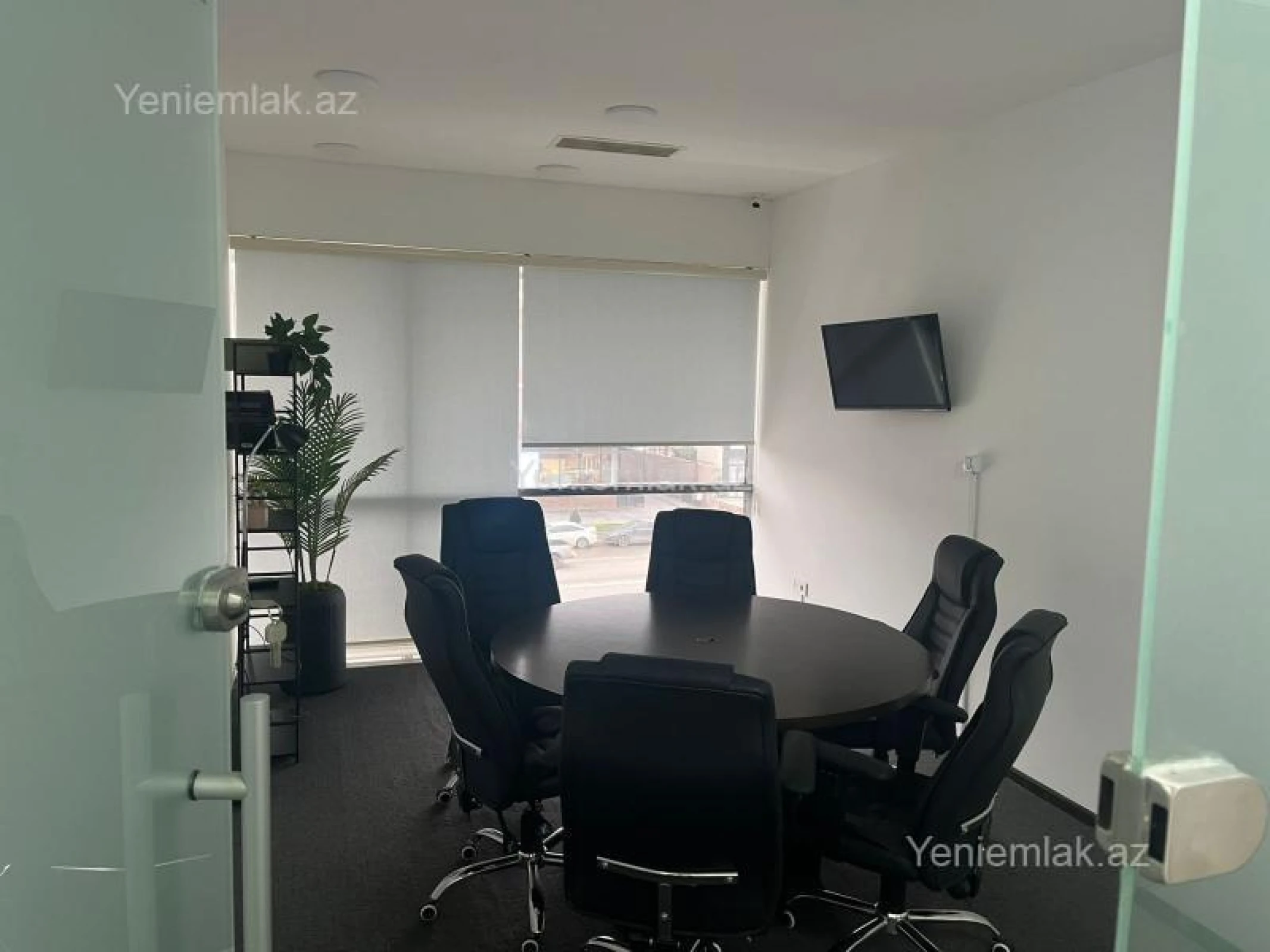 Satılır 10 otaqlı ofis 440.4 m²
