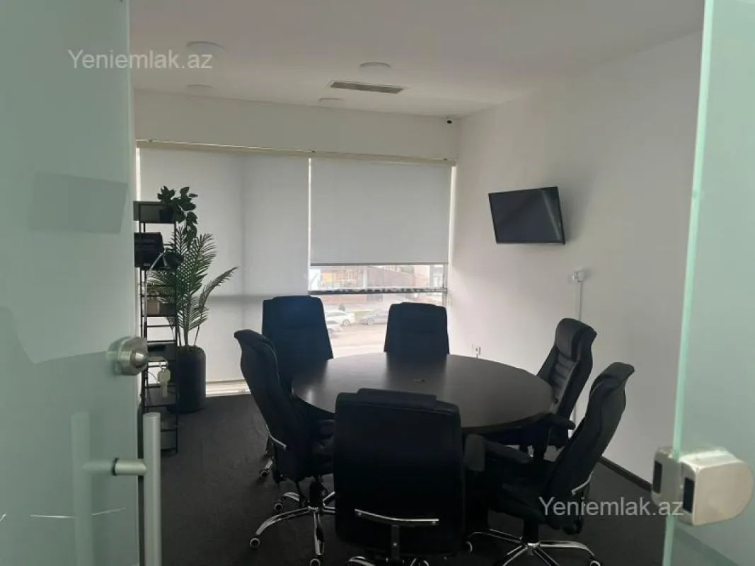 Satılır 10 otaqlı ofis 440.4 m²