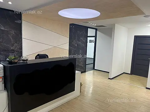 Satılır 10 otaqlı ofis 440.4 m²