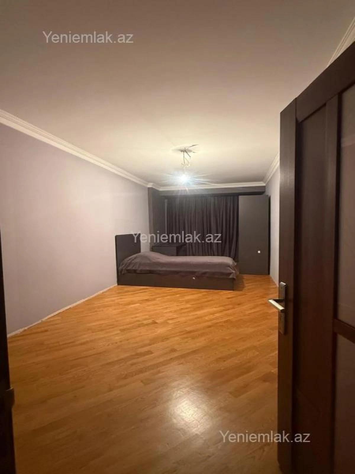 Satılır 3 otaqlı yeni tikili 135 m²