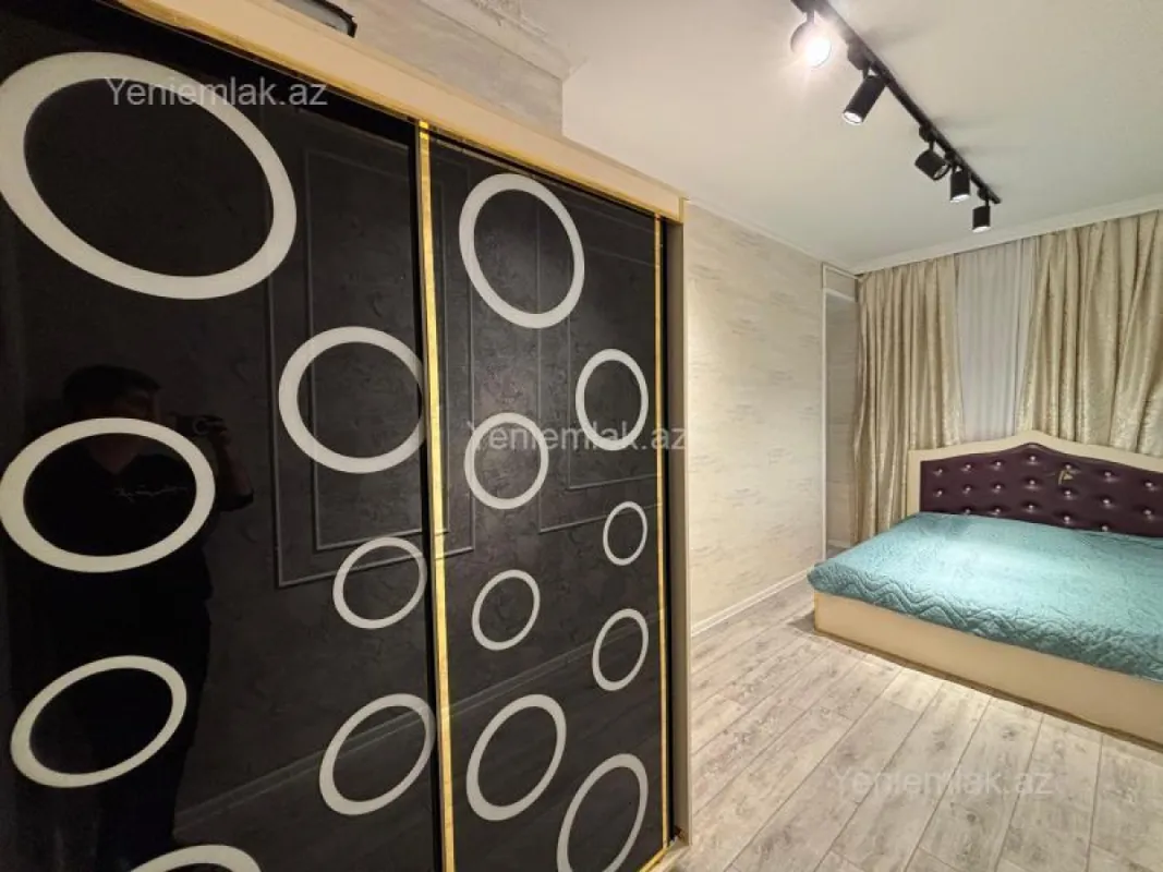 Satılır 3 otaqlı yeni tikili 80 m²