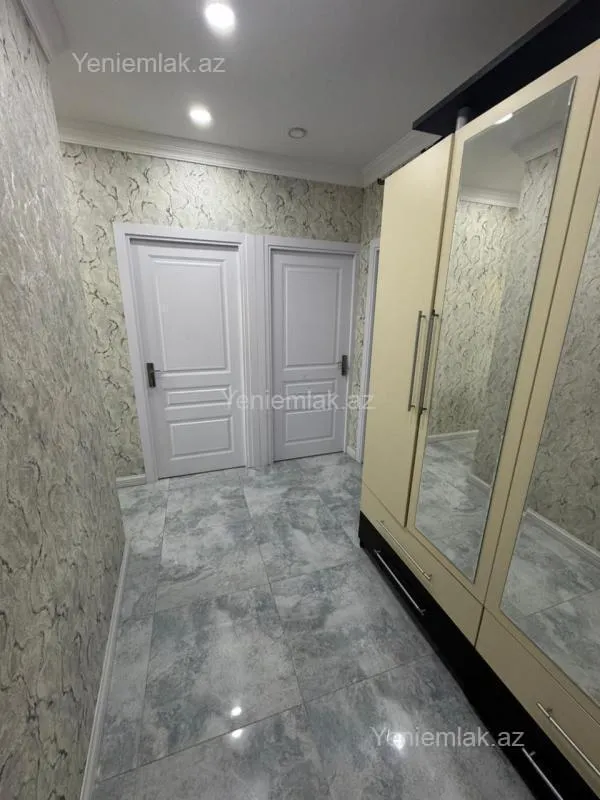 Satılır 4 otaqlı köhnə tikili 91 m²