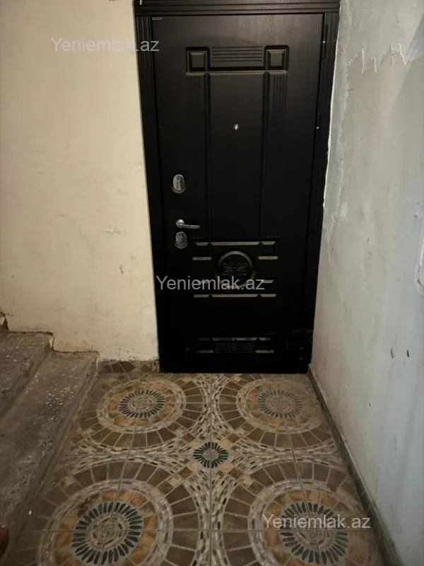 Satılır 4 otaqlı köhnə tikili 91 m²
