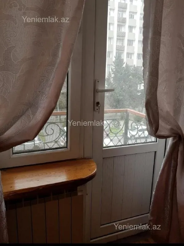 Satılır 3 otaqlı köhnə tikili 71 m²