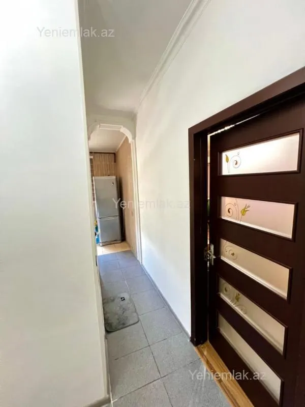 Satılır 2 otaqlı köhnə tikili 45 m²
