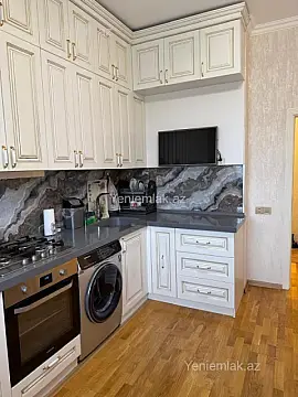 Satılır 3 otaqlı yeni tikili 100 m²