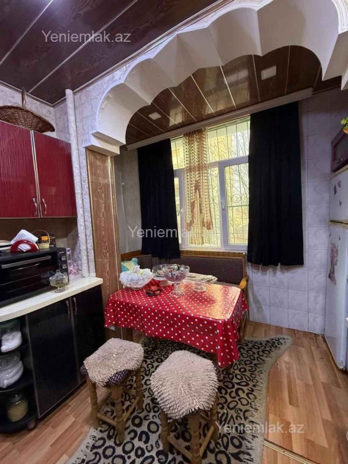 Satılır 5 otaqlı köhnə tikili 120 m²