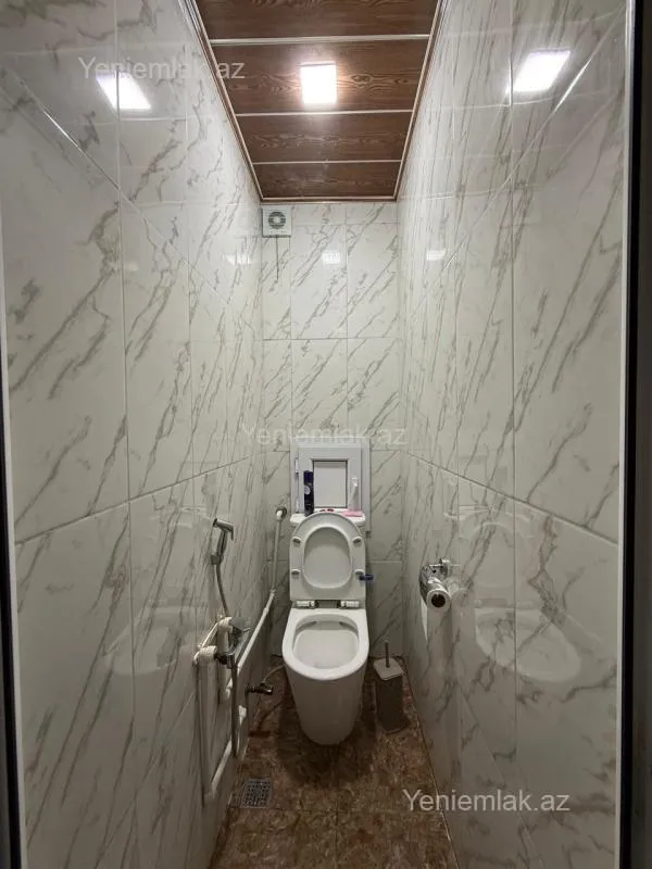 Satılır 5 otaqlı köhnə tikili 120 m²
