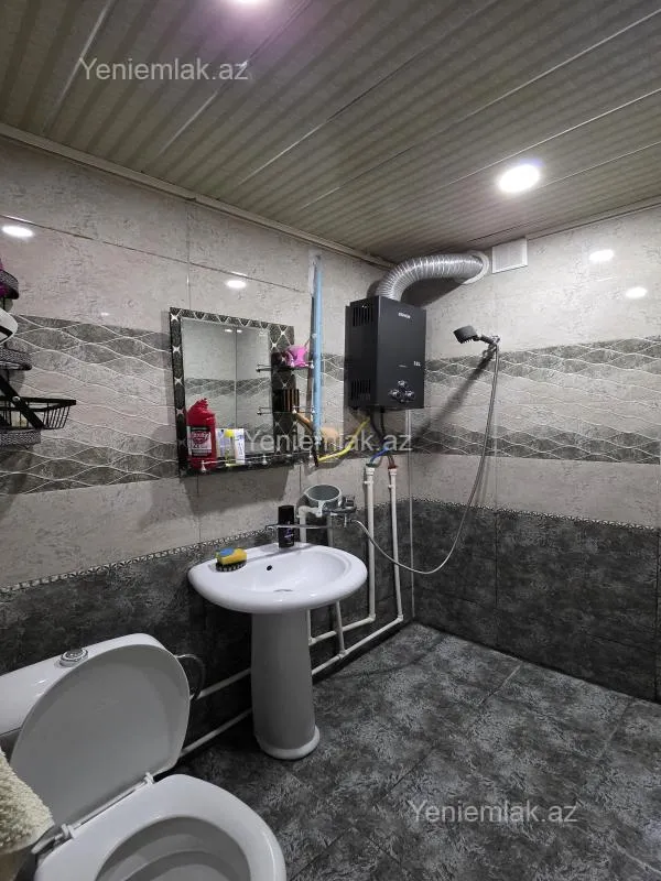 Satılır 2 otaqlı köhnə tikili 49 m²