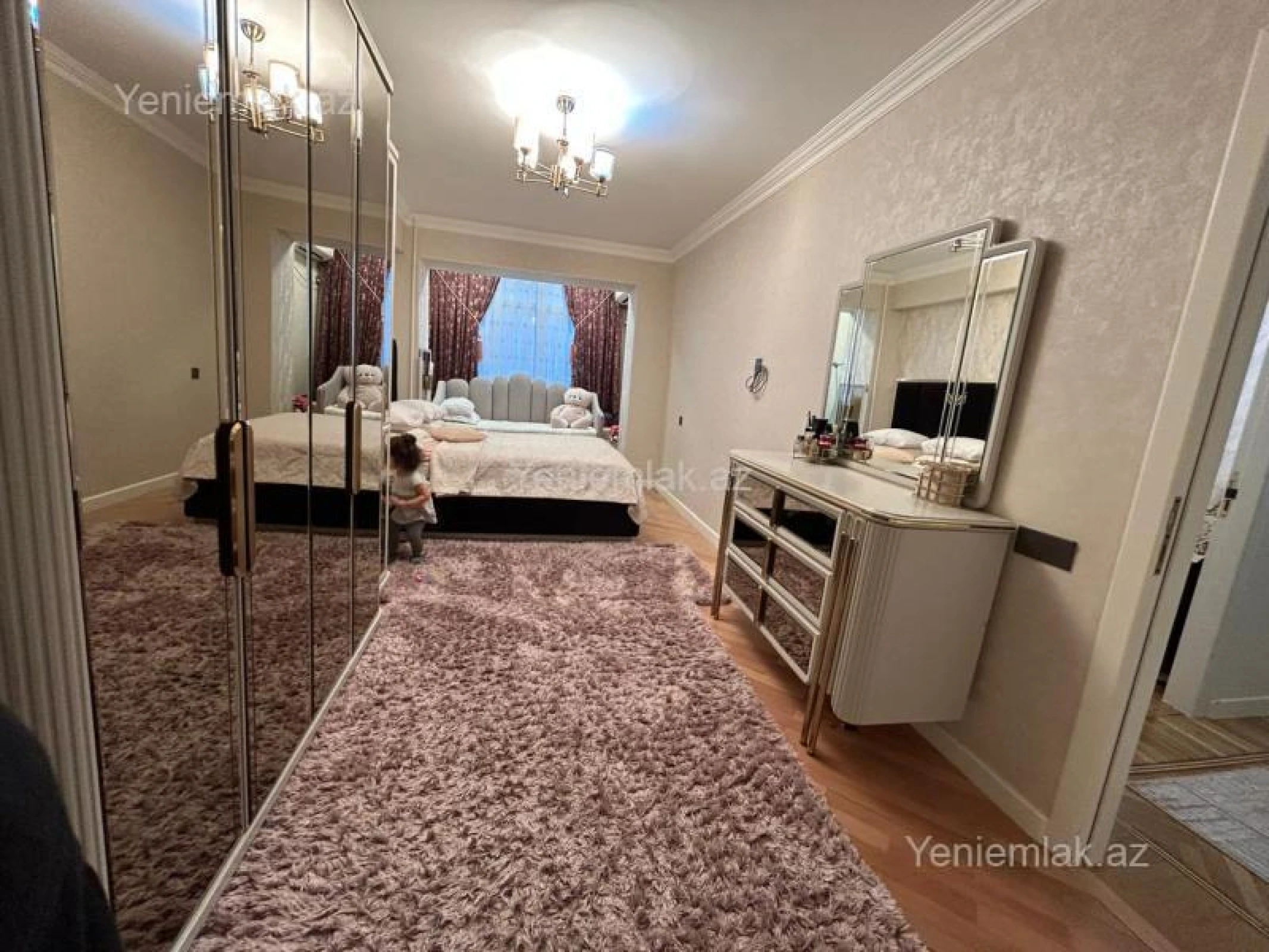 Satılır 2 otaqlı köhnə tikili 75 m²