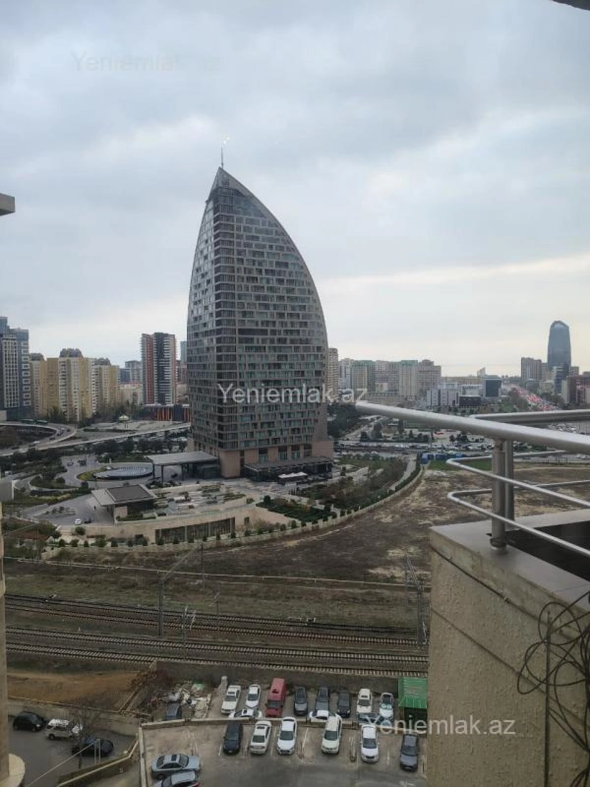 Satılır 3 otaqlı yeni tikili 72 m²