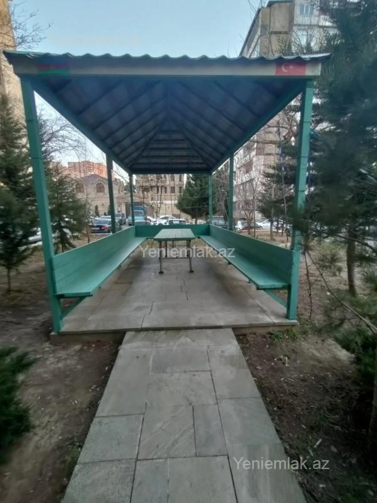 Satılır 3 otaqlı köhnə tikili 80 m²