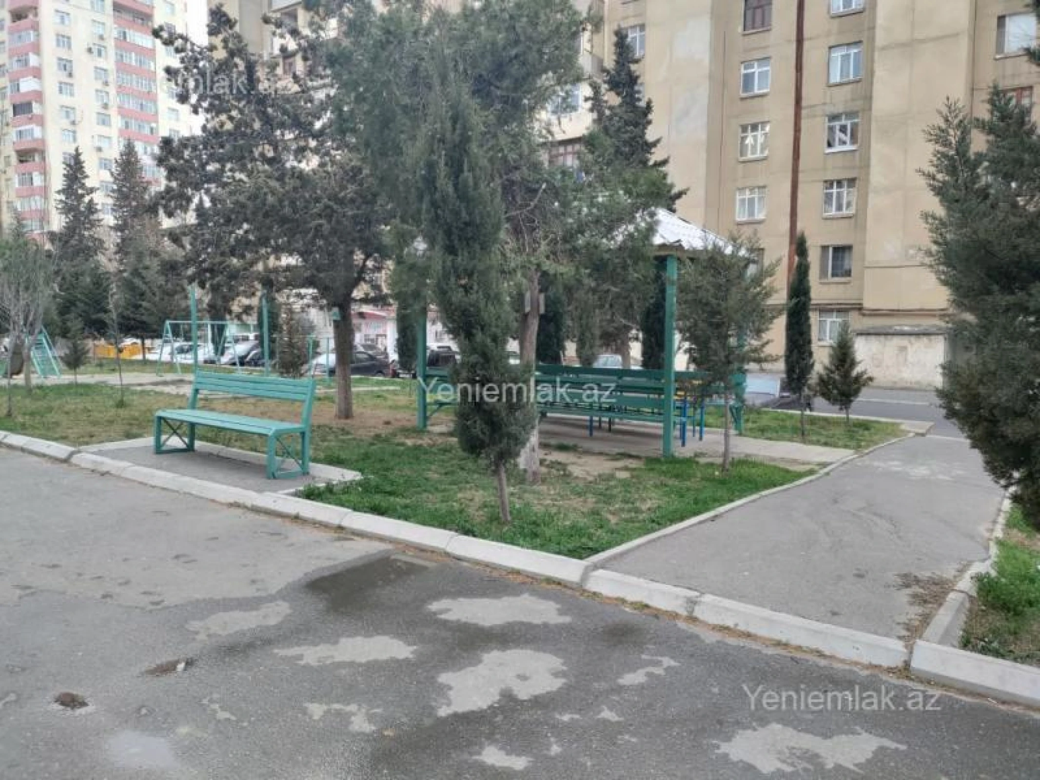 Satılır 3 otaqlı köhnə tikili 80 m²
