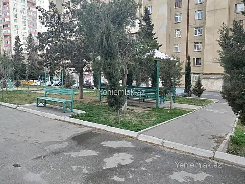 Satılır 3 otaqlı köhnə tikili 80 m²