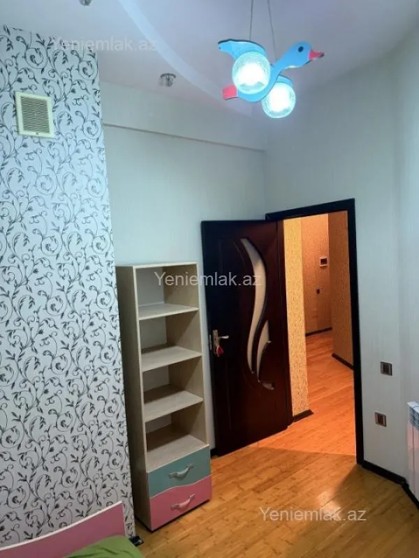 Satılır 3 otaqlı yeni tikili 73 m²