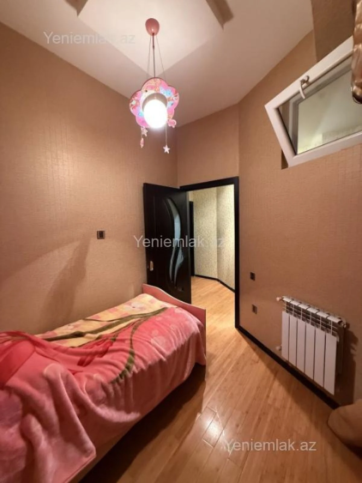 Satılır 3 otaqlı yeni tikili 73 m²