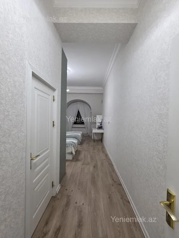 Satılır 3 otaqlı yeni tikili 141 m²