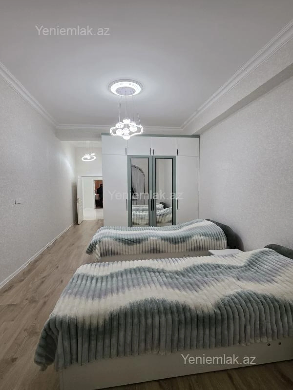 Satılır 3 otaqlı yeni tikili 141 m²