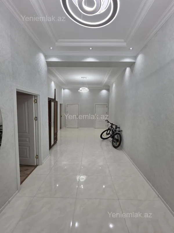 Satılır 3 otaqlı yeni tikili 141 m²