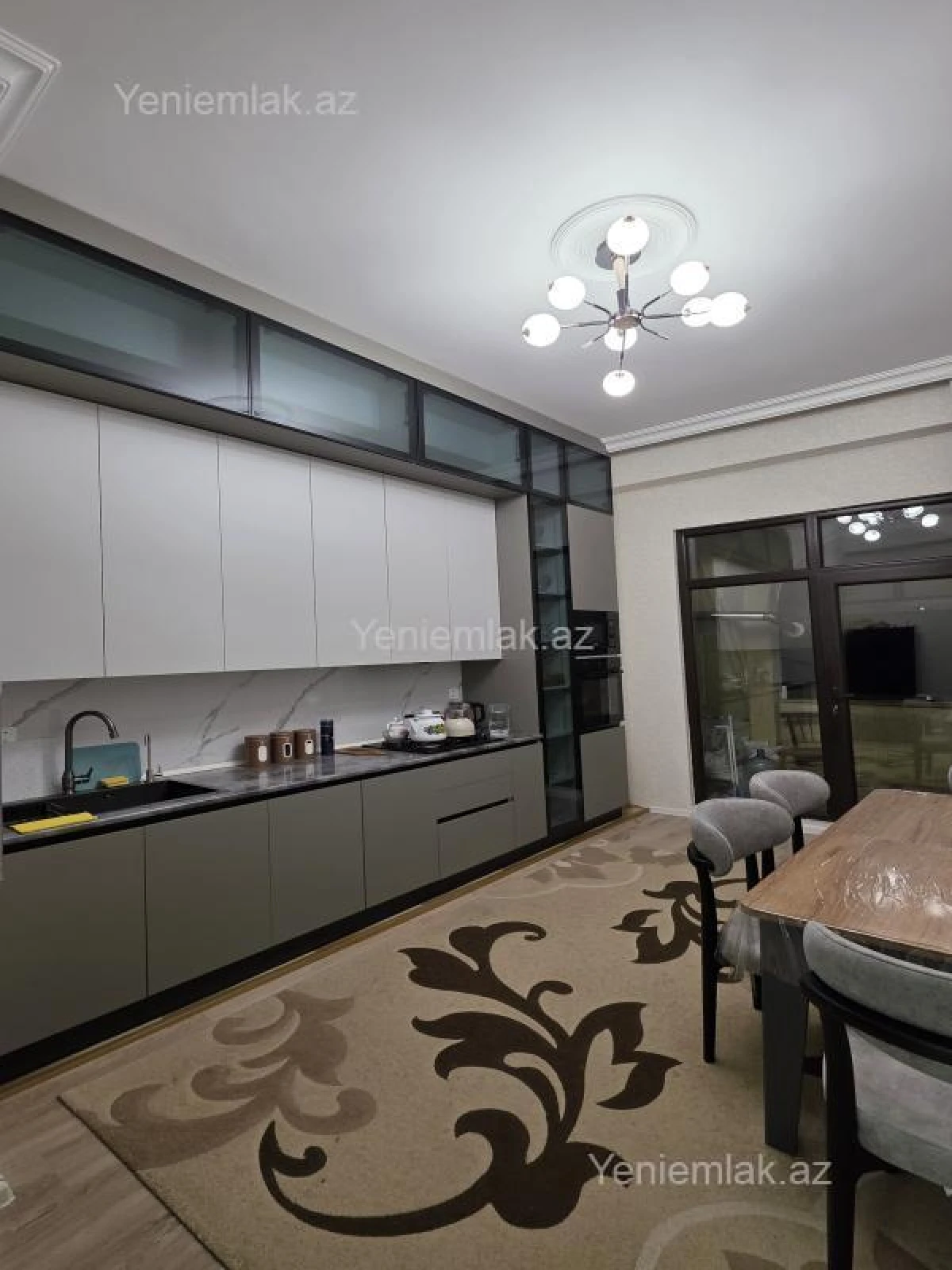 Satılır 3 otaqlı yeni tikili 141 m²