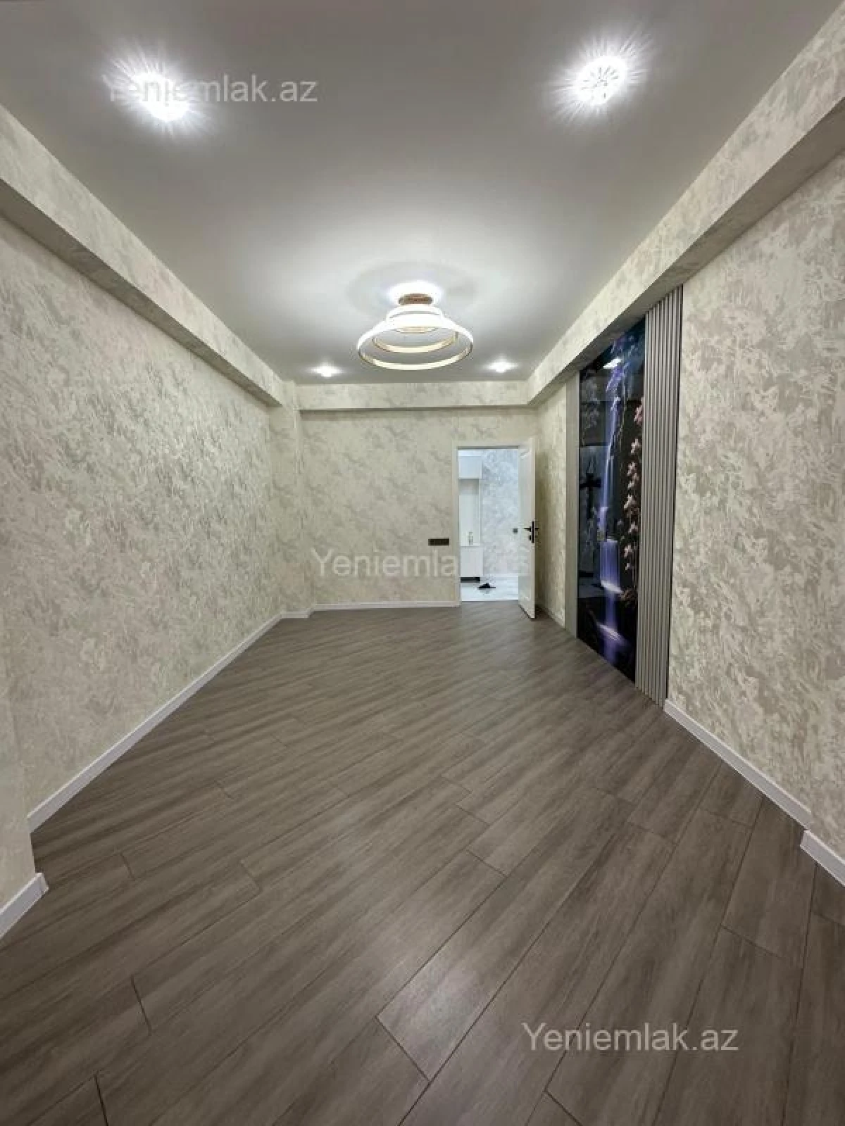 Satılır 2 otaqlı yeni tikili 63 m²